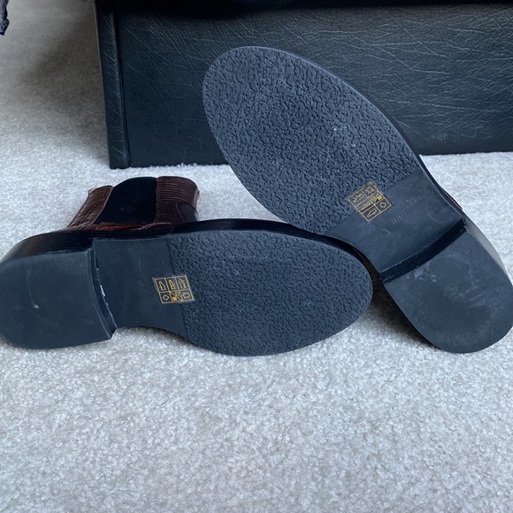 NWOT Jeffrey Campbell Chelsea Boots - Picture 4 of 7